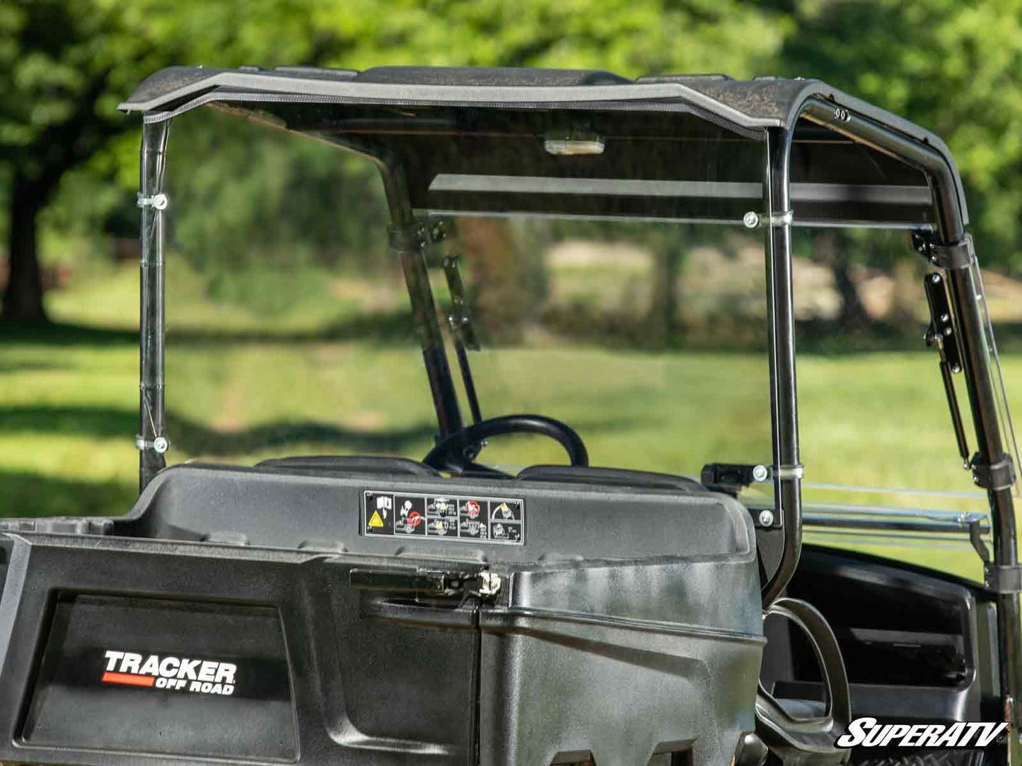 Tracker OX400 Rear Windshield