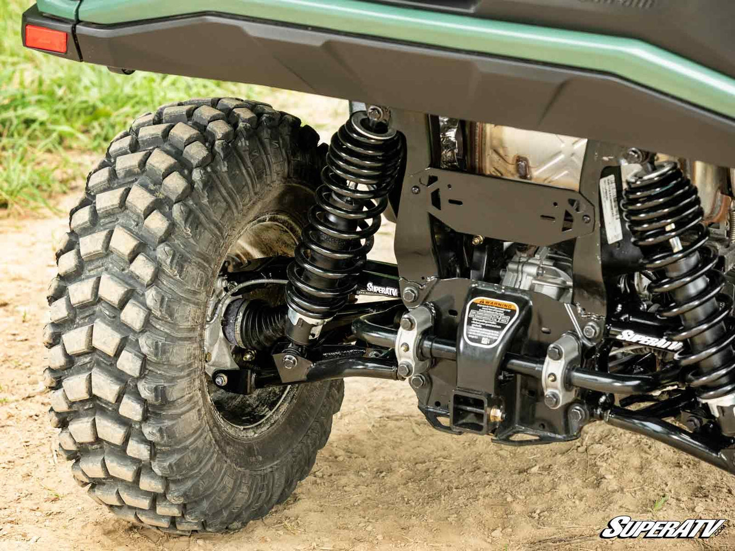 Can-Am Commander High Clearance 1.5" Rear Offset A-Arms